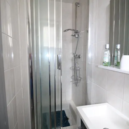 - Centre - 3 Couchages - Proche Gare - 1 - 5 Personnes - Wifi - Gere Par Presta-zen'services Apartment Verdun-sur-Meuse